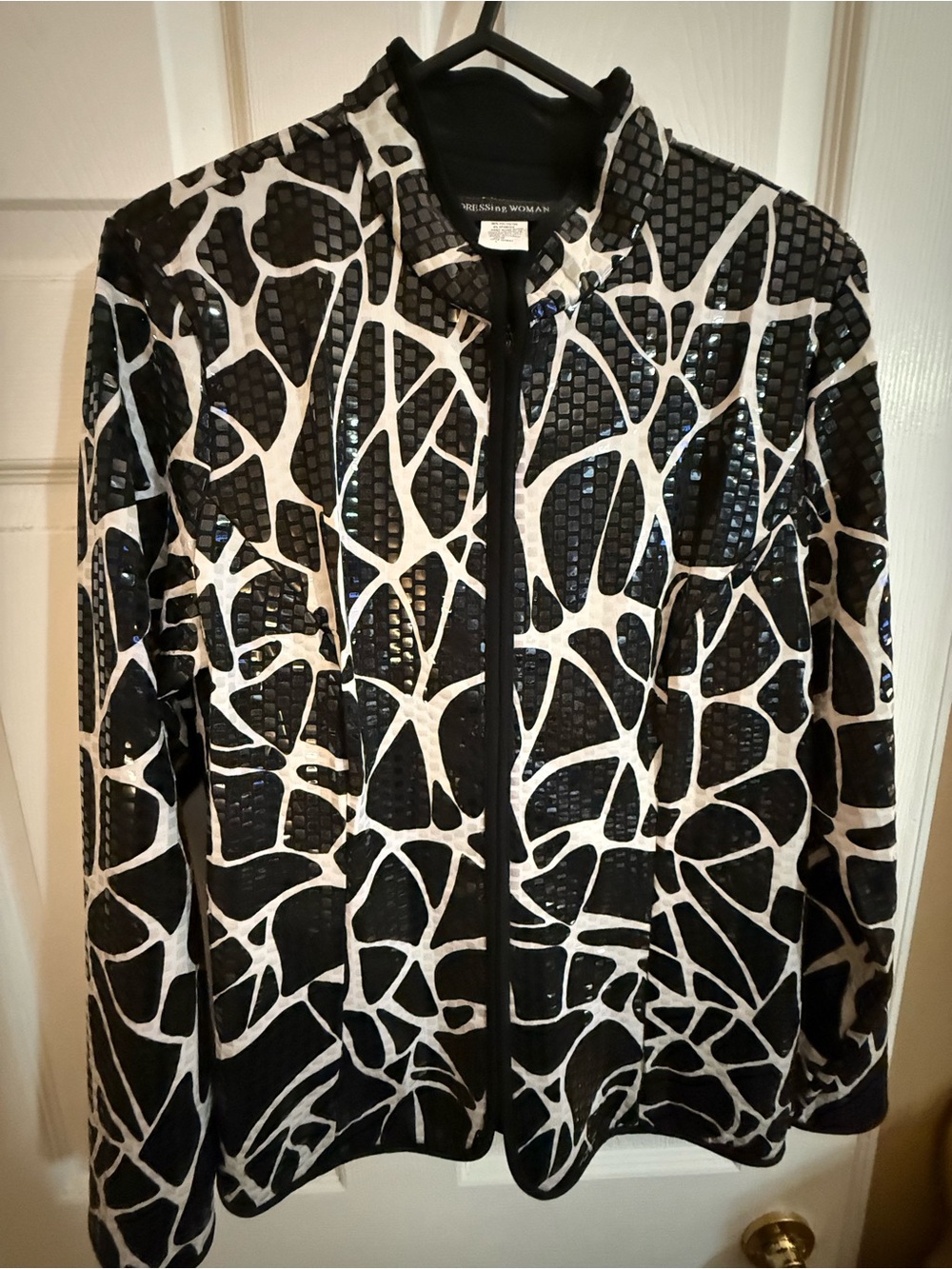 Black & White Patterned Zip-Front Blazer Jacket